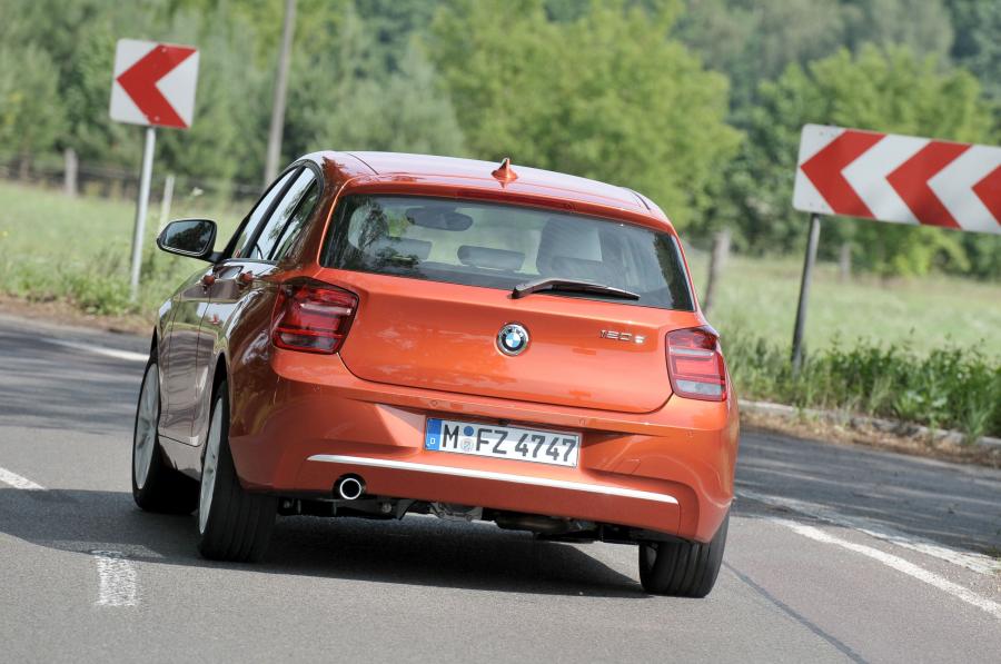  BMW 120d Urban Line 2011 года  (фото 82 из 193)